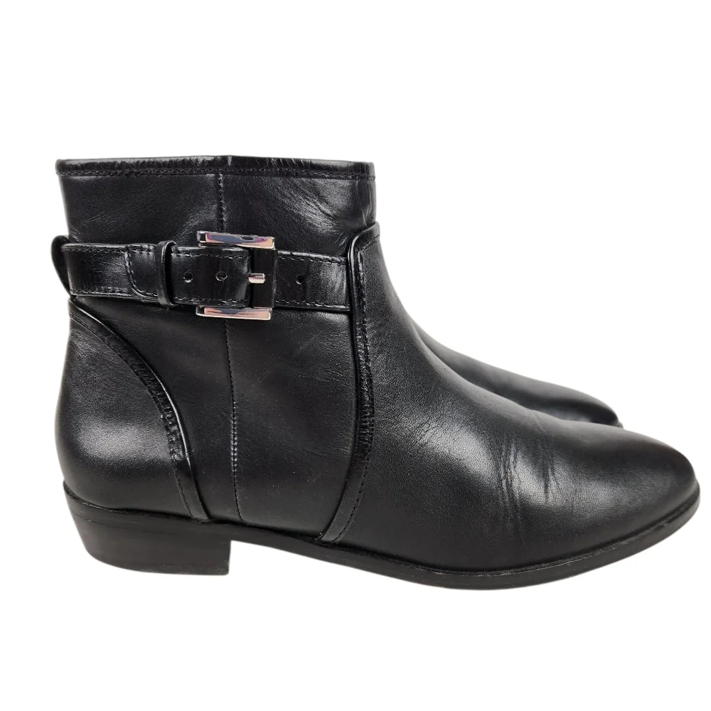 Louise et Cie Zora Black Leather Ankle Boots Silver Buckle Womens Size 8 Size 38